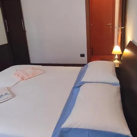 Tirona - Λα Σπέτσια